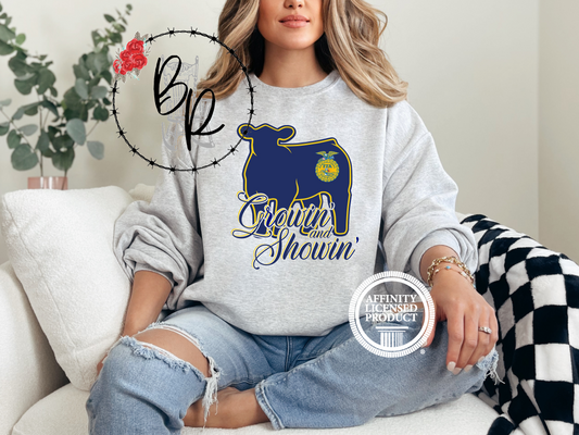 Growin' and Showin' with FFA Emblem with Heifer Sweatshirt Crew